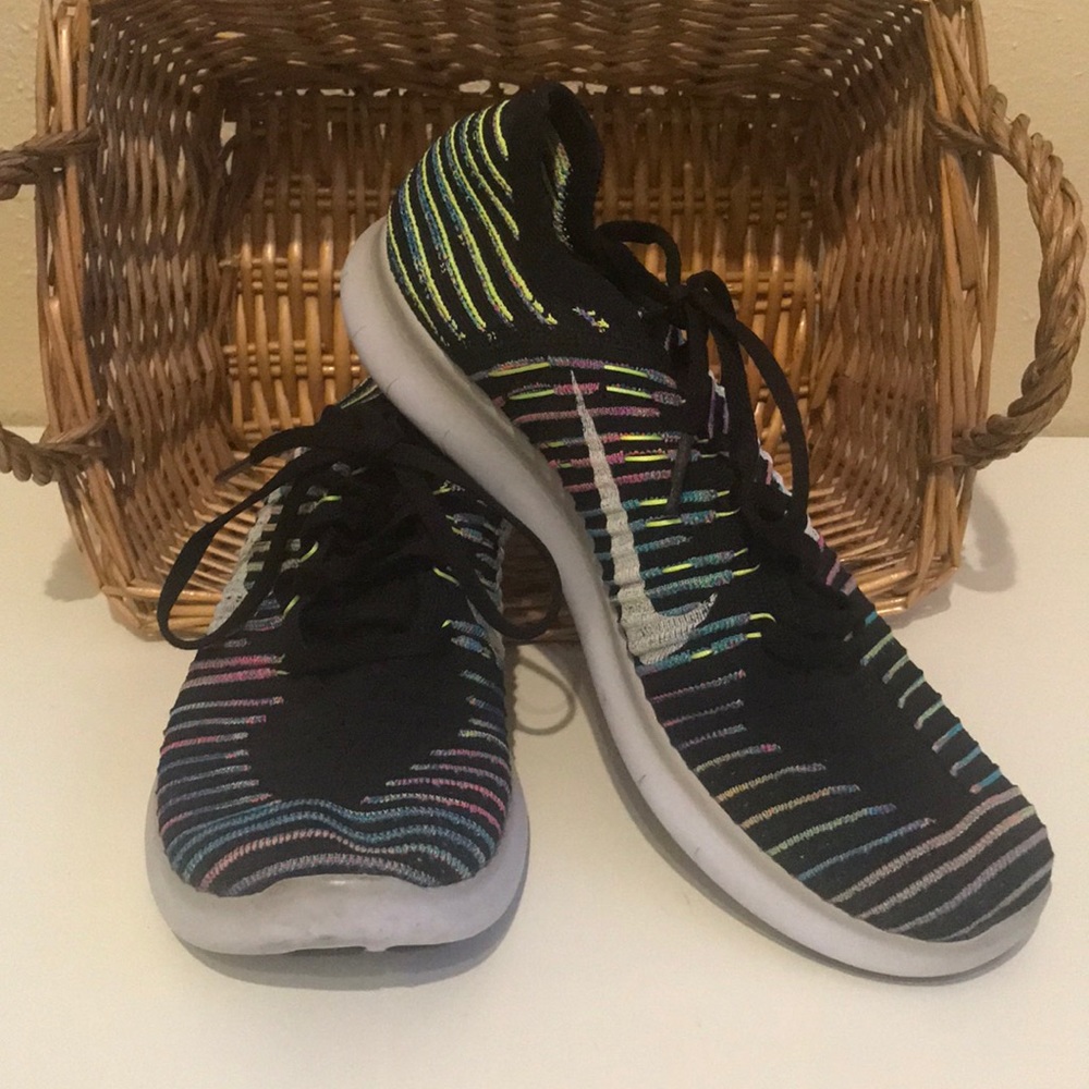 Men’s Nike Run Natural Running Shoes.